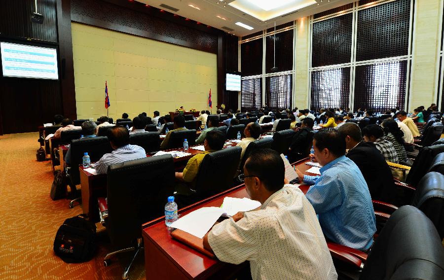 （国际）（12）中建9个月建成老挝国家会议中心