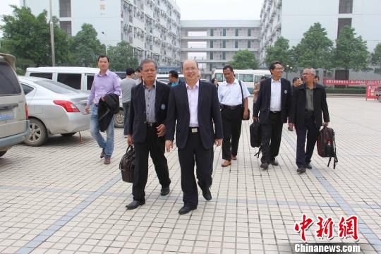 印尼玛琅国立大学代表团访问广西师大漓江学院