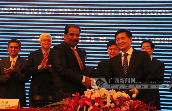 中国钦州港和马来西亚关丹港缔结国际姐妹港关系