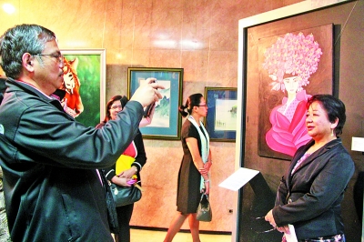 菲律宾外交部举办中国画展
