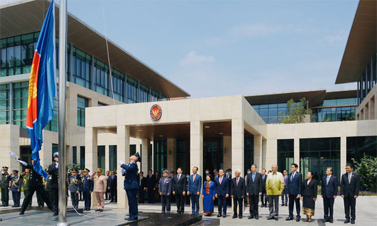 ACC Secretary-General Chen Dehai Attended ASEAN Flag Raising Ceremony