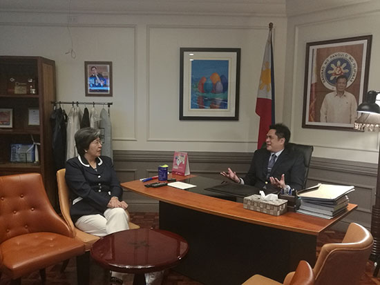 Secretary of Presidential Communications Operations Office of the Philippines Met with Chinese Media Delegation