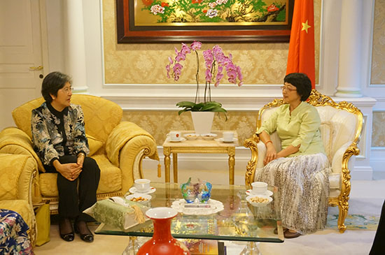 杨秀萍秘书长与中国驻文莱大使杨健等会面
