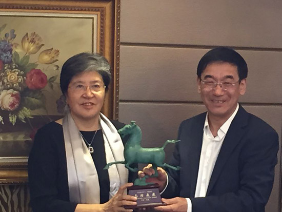 杨秀萍秘书长、马来西亚驻华大使叶海亚与甘肃省科技厅领导工作交流