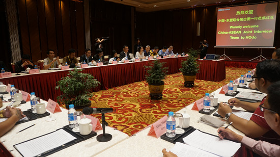 ASEAN Media Delegation Visited Private Enterprises in Wuxi