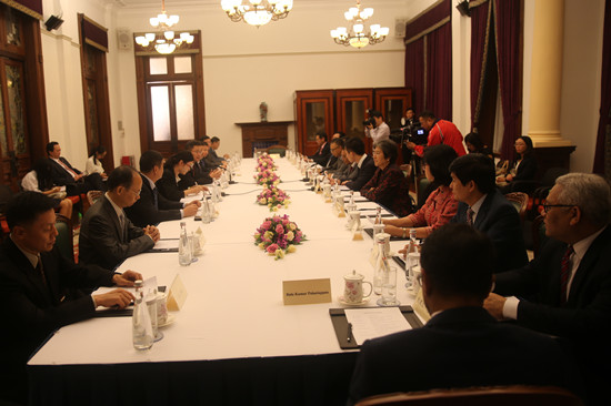 广东省副省长蓝佛安会见中国—东盟中心第六次联合理事会会议代表