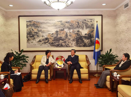 ACC Secretary-General Chen Dehai Exchanged Views with Deputy Director-General of Hainan Foreign Affairs Office