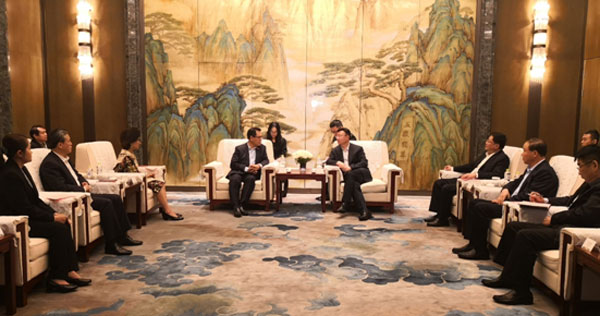 陈德海秘书长参加泰安市长会见东盟国家驻华使节活动