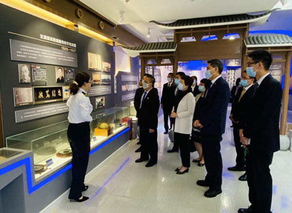 ACC Successfully Held the 2021 AMS Embassy Education Officials’ Trip to Dalian
