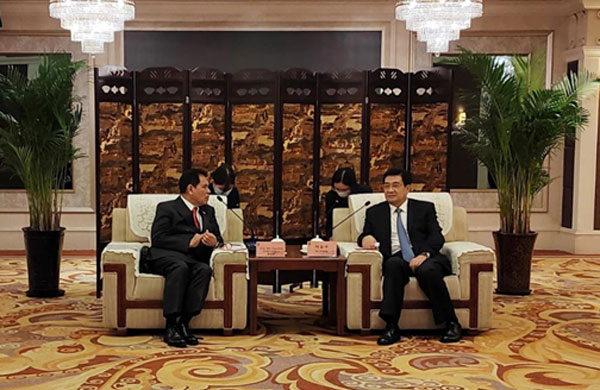 ACC Secretary-General Chen Dehai Attended the Meeting between Vice Governor of Henan Province and AMS Diplomatic Envoys
