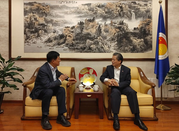 ACC Secretary-General Chen Dehai Met with Standing Committee Member of the Fifth Chongqing Municipal Committee of CCPCC