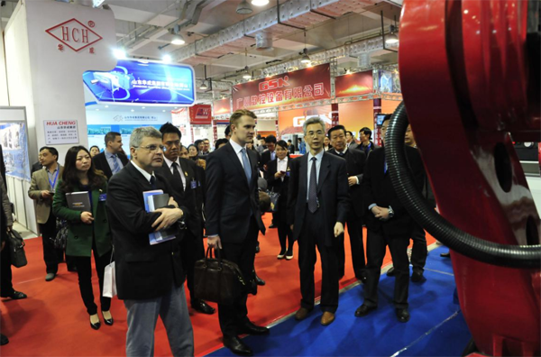 中国—东盟中心代表出席第九届中国（山东）国际装备制造业博览会