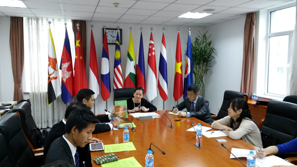 Representatives of the Embassy of Laos and Thailand Met with  the Chinese Media Delegation