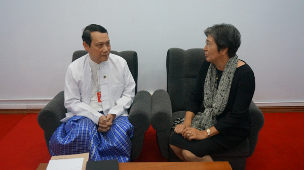 杨秀萍秘书长与缅甸外交部常秘昂林等会面
