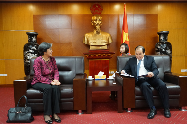 ACC Secretary-General Met with Vice Minister of the Ministry of Industry and Trade of Viet Nam