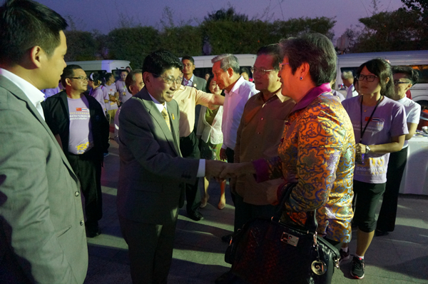 杨秀萍秘书长出席中泰文化旅游友好车队行抵达曼谷庆祝仪式