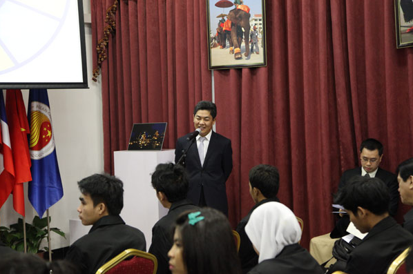 泰国青年代表访华团访问中国－东盟中心 