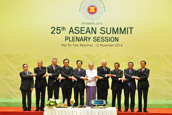 第25届东盟峰会后峰会时代：东盟各国领导人表示将加倍努力在2015年建成东盟共同体