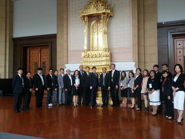 中国-东盟中心派员参加泰国外交部组织的2013年第二期访问者计划