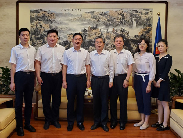 ACC Secretary-General Chen Dehai Met with Chairman of CCPIT Heilongjiang Committee