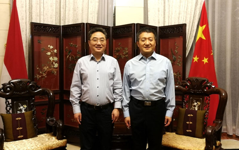 ACC Secretary General Shi Zhongjun Met with Chinese Ambassador Lu Kang to Indonesia