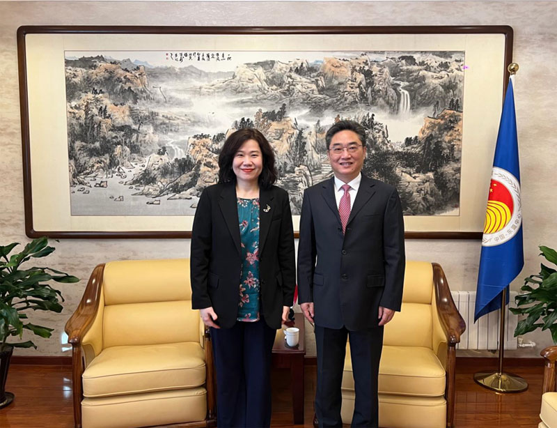 ACC Secretary General Shi Zhongjun Meets Chief Executive Officer of Silk Road International Arts Center