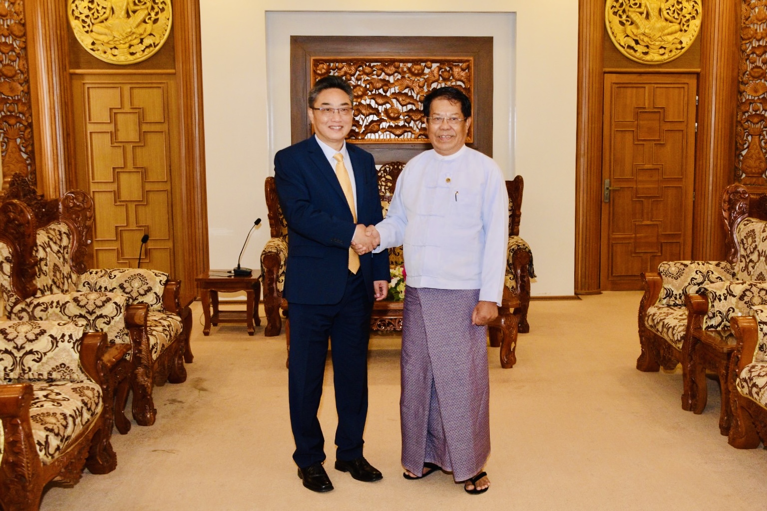 ACC Secretary General Shi Zhongjun Meets  Union Minister U Than Swe for  Ministry of Foreign Affairs of Myanmar
