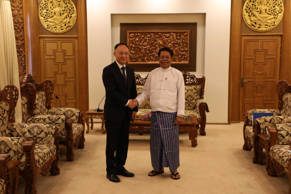 外交部部长助理农融访问缅甸