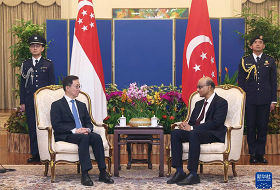 韩正会见新加坡总统尚达曼