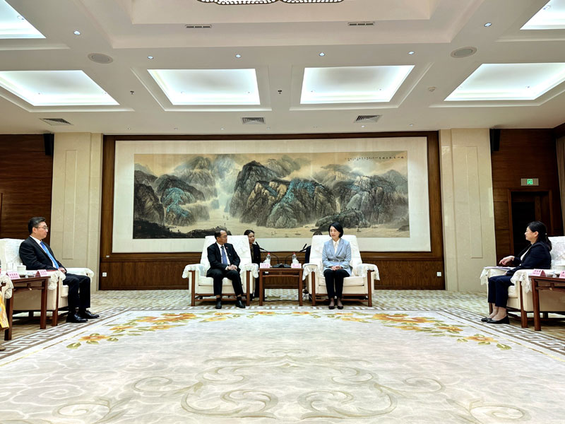 SG Shi Zhongjun and Ambassador U Tin Maung Swe of Myanmar Visit Hubei