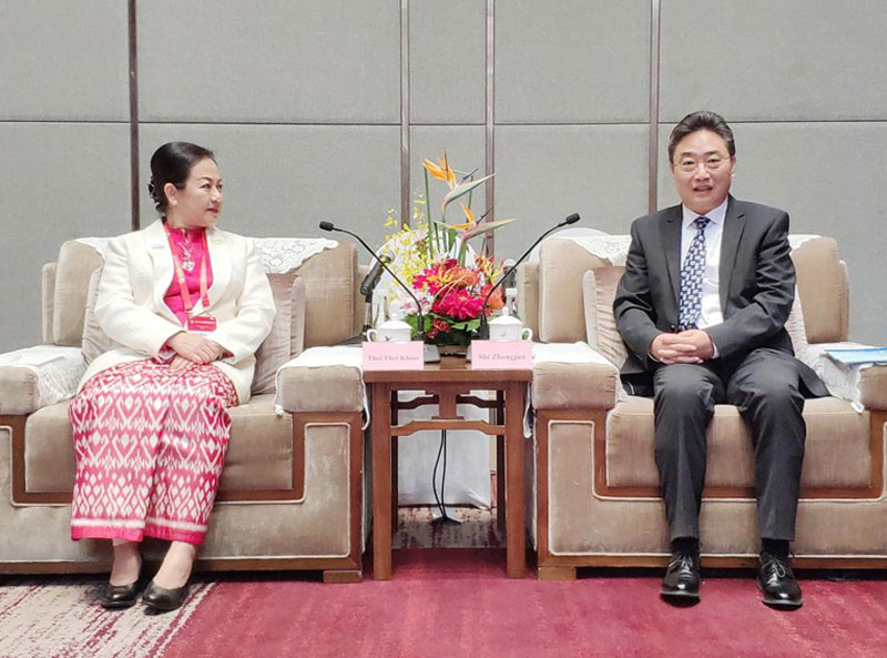 SG Shi Zhongjun Meets with Tourism Ministers from AMS