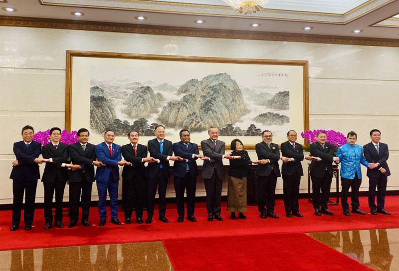 SG Shi Zhongjun Invited to the Meeting Between Wang Yi and ASEAN Diplomatic Envoys