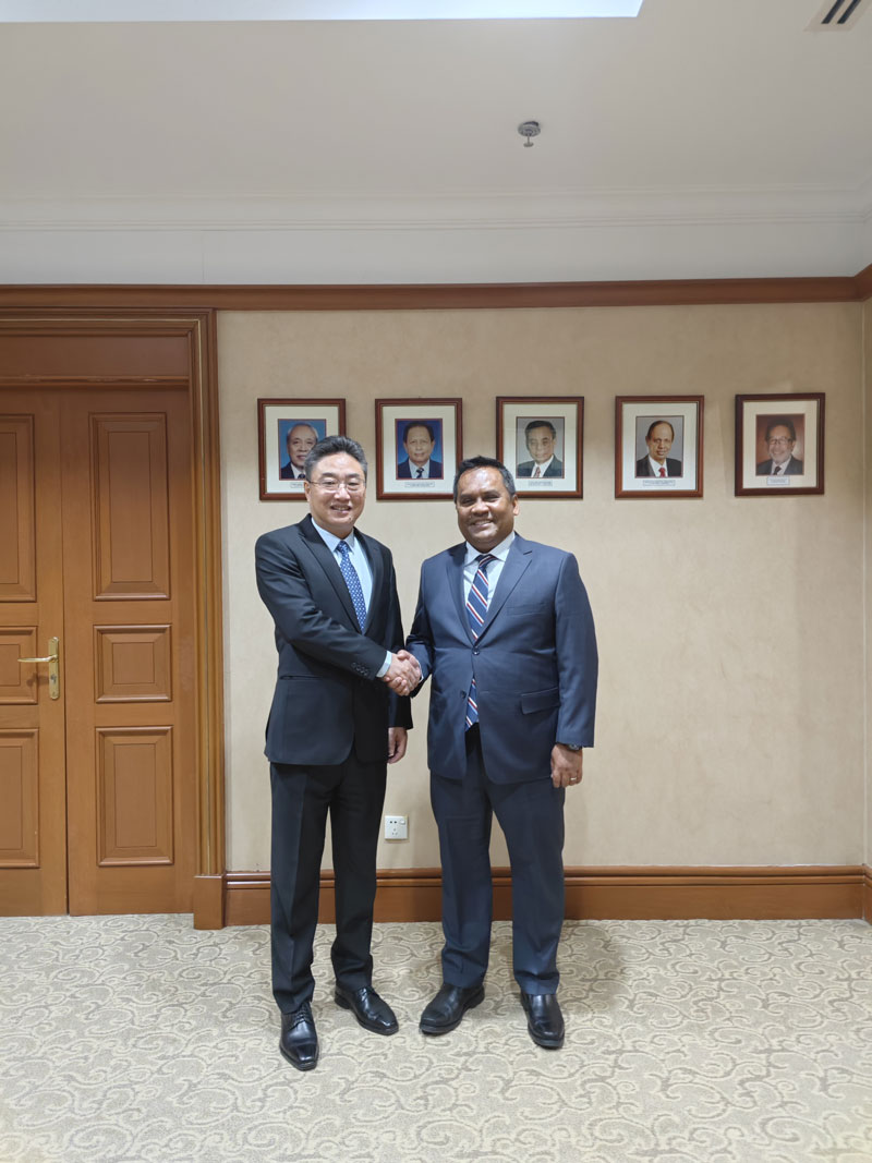 SG Shi Zhongjun Meets New Ambassador of Malaysia to China